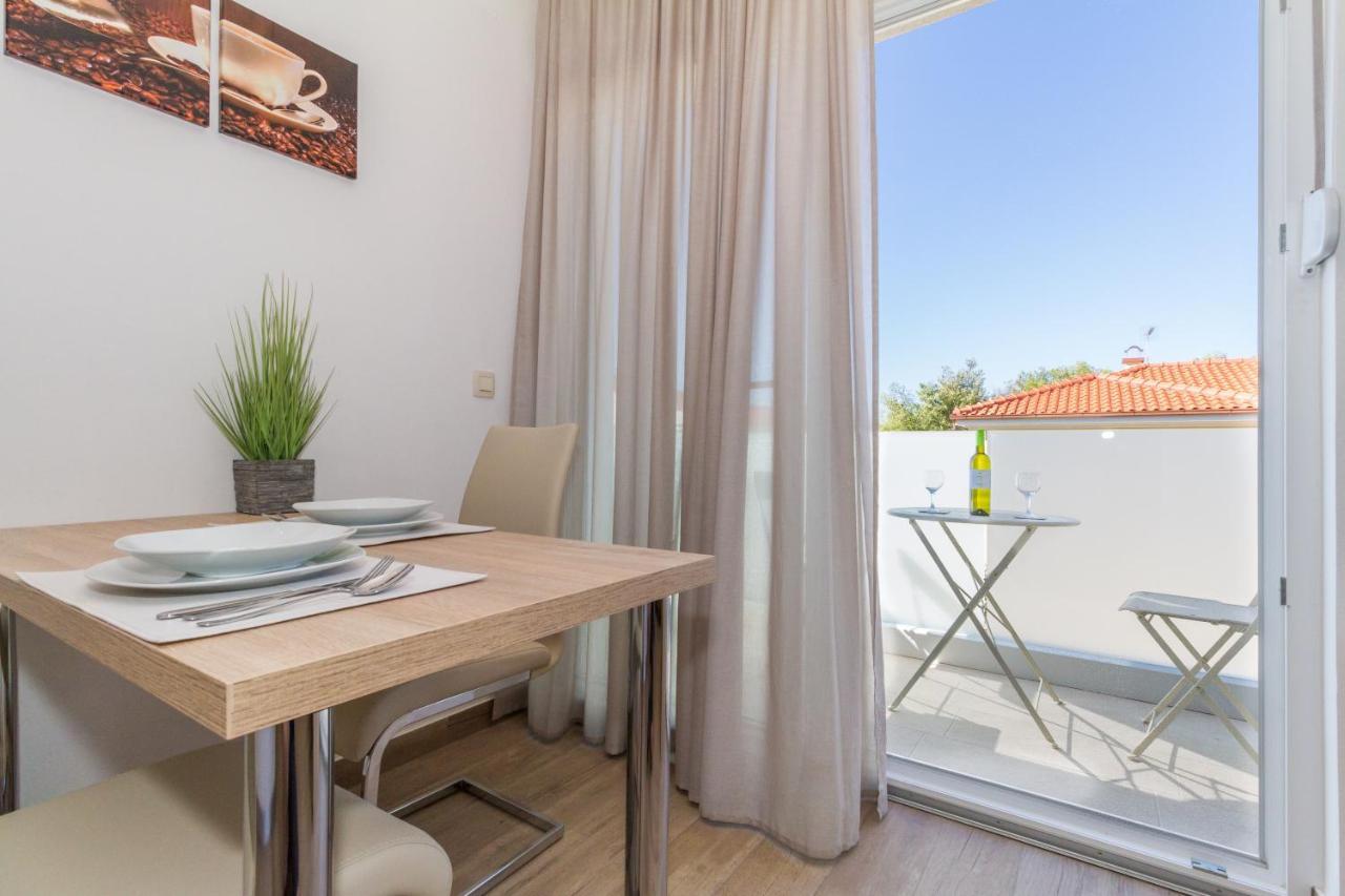 Villa Astoria Biograd Na Moru Exterior photo