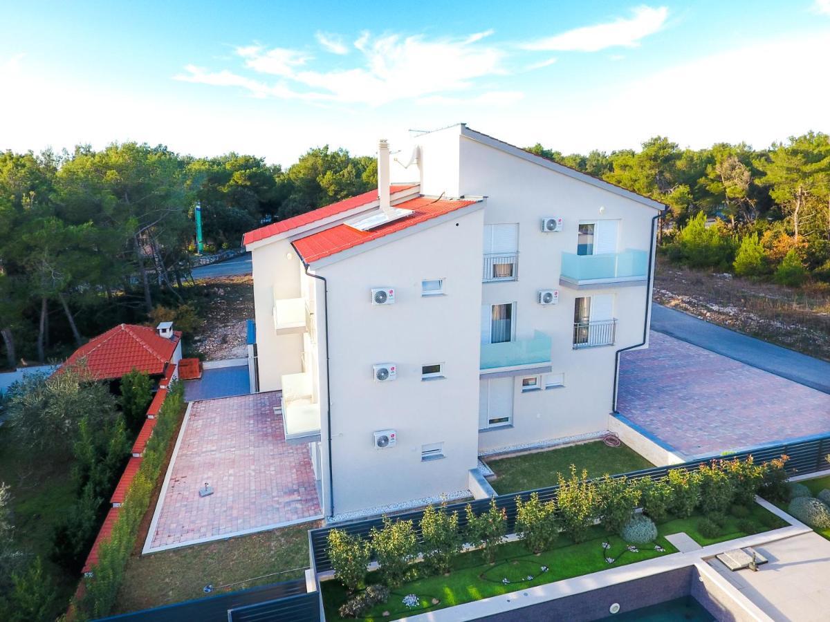 Villa Astoria Biograd Na Moru Exterior photo